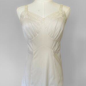 Vintage 1950s Satin Slip Ivory Off White Lace Detail Women Sz 32 Small Pin Up